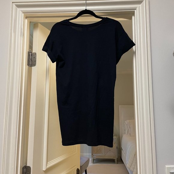 H&M T-Shirt Dress - Picture 2 of 3